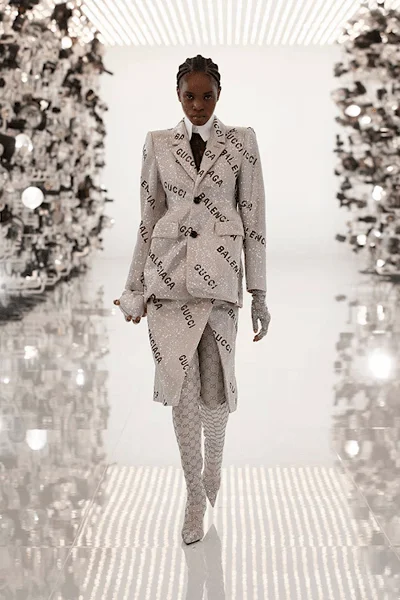 Look 43